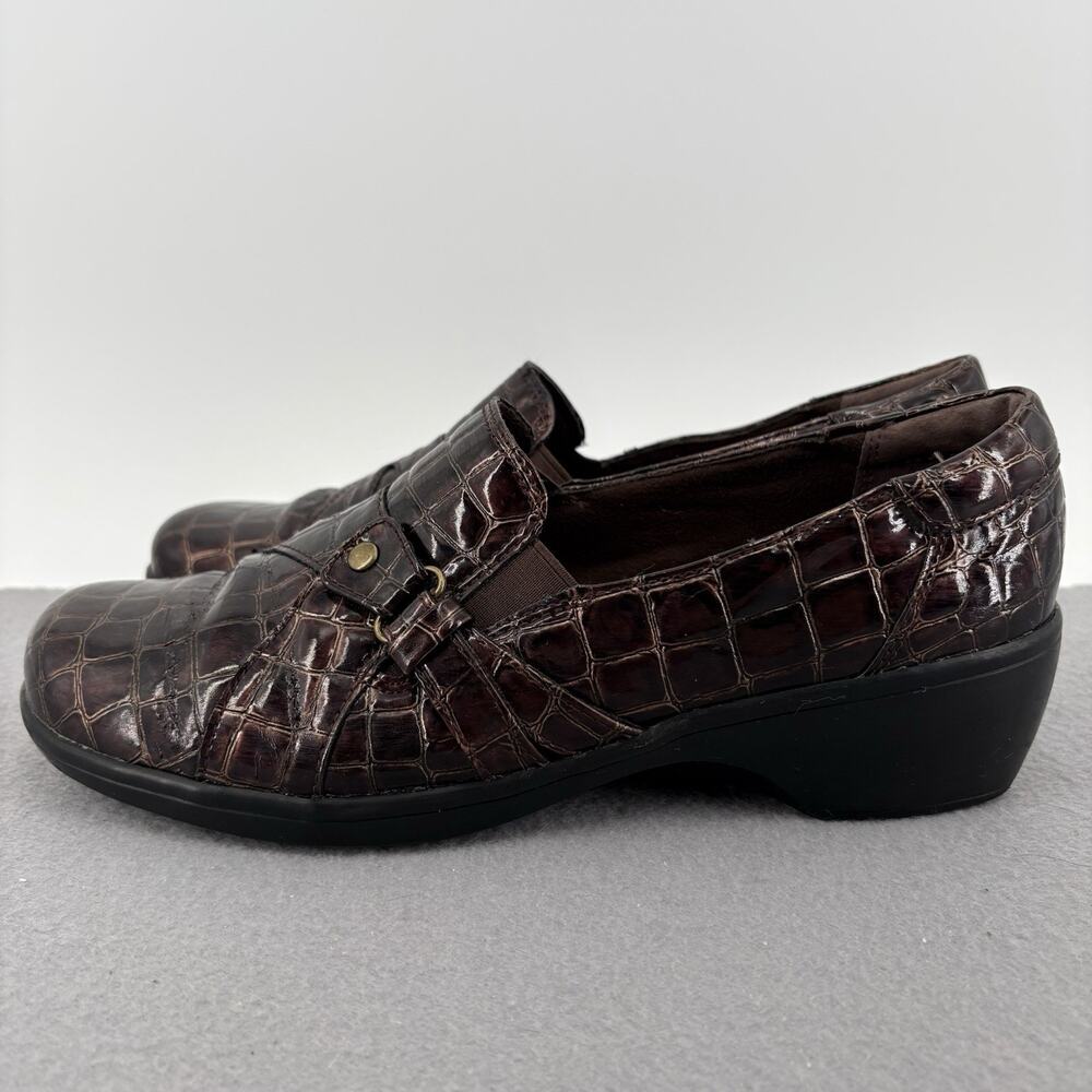 Clarks Bendables Womens Sz 10M Brown Croc Print Slip On Comfort Clog Loafer Shoe